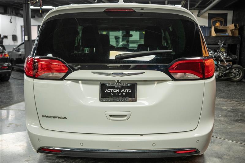 used 2020 Chrysler Pacifica car, priced at $21,995
