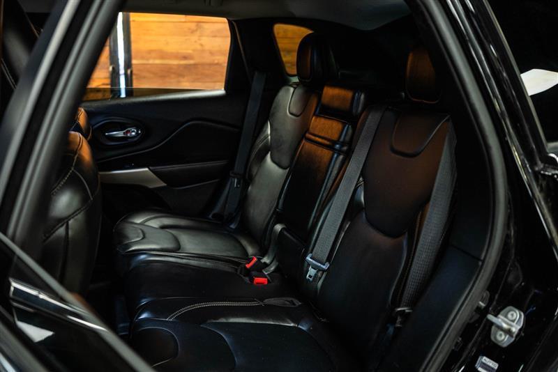 used 2018 Jeep Cherokee car, priced at $15,195
