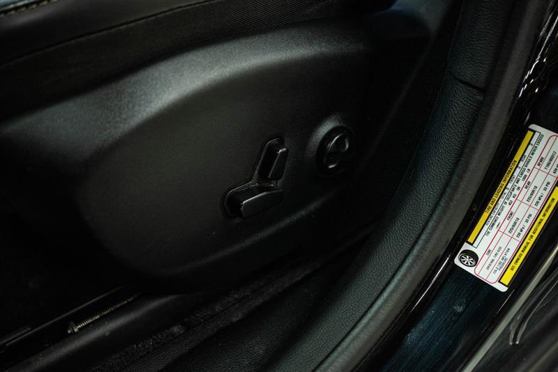 used 2018 Jeep Cherokee car, priced at $15,195
