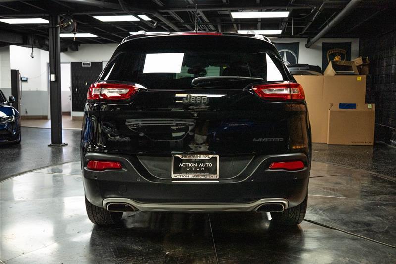 used 2018 Jeep Cherokee car, priced at $15,195