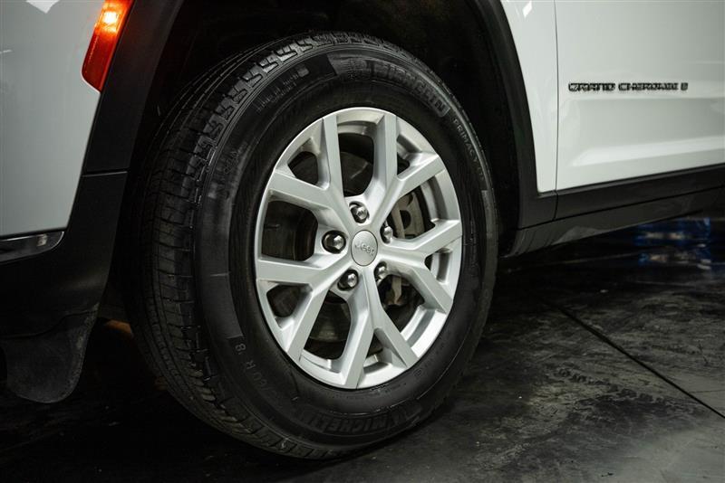 used 2023 Jeep Grand Cherokee L car, priced at $28,595