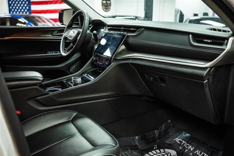 used 2023 Jeep Grand Cherokee L car, priced at $28,595