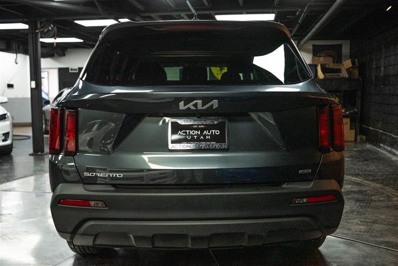 used 2023 Kia Sorento car, priced at $23,695