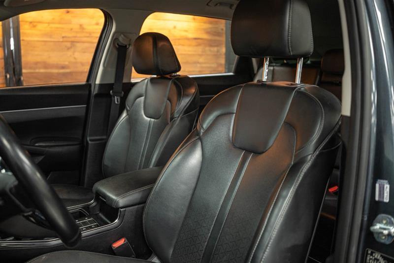 used 2021 Kia Sorento car, priced at $24,995