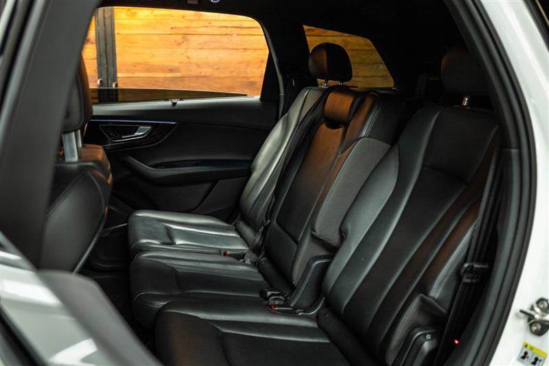 used 2019 Audi Q7 car, priced at $19,411