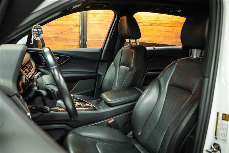 used 2019 Audi Q7 car, priced at $19,411