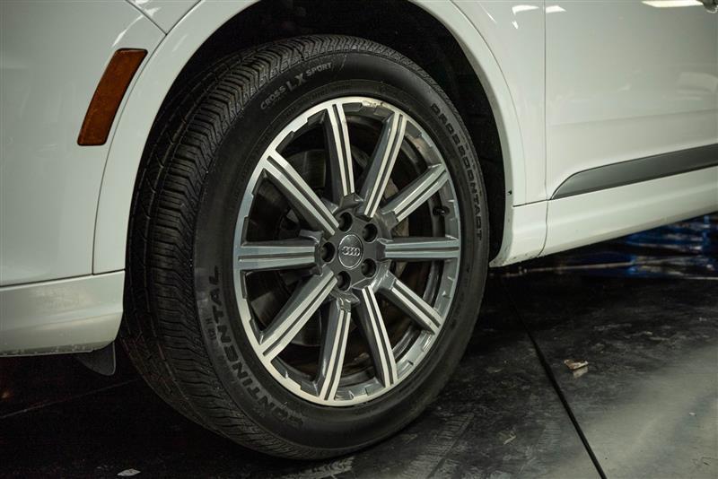used 2019 Audi Q7 car, priced at $19,411