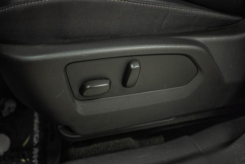 used 2023 Buick Envision car, priced at $17,945