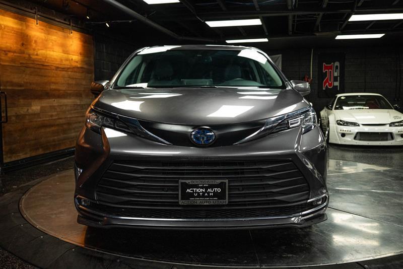 used 2023 Toyota Sienna car, priced at $37,283