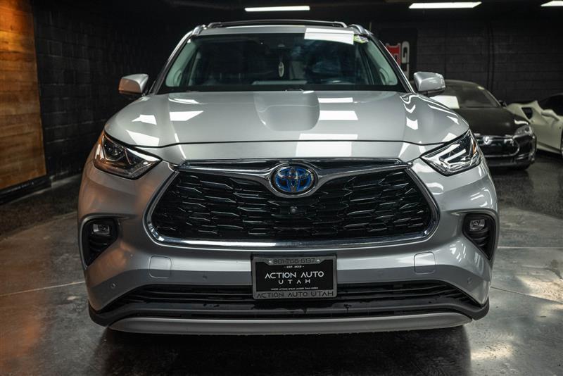 used 2020 Toyota Highlander Hybrid car, priced at $36,295