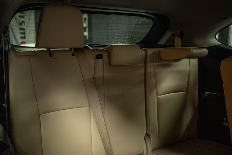used 2024 Toyota Highlander Hybrid car, priced at $43,995