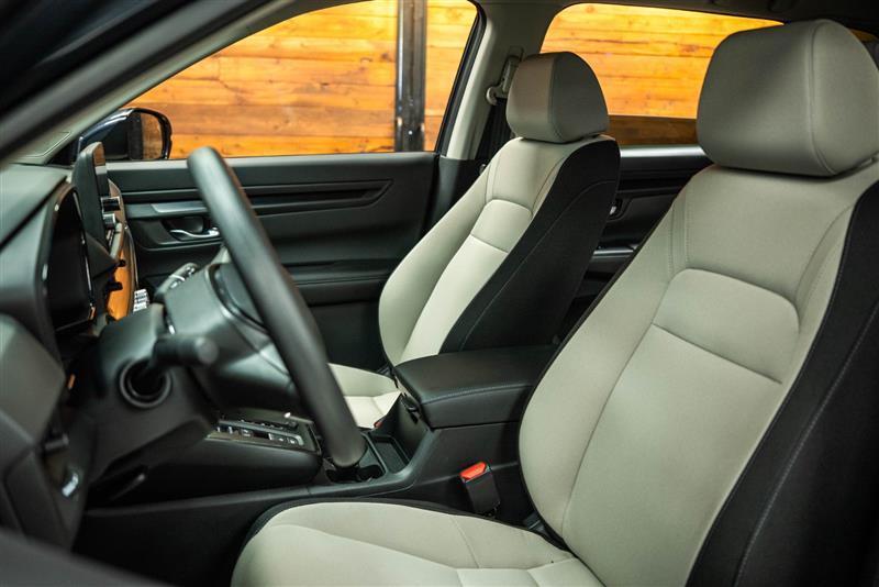 used 2025 Honda CR-V car, priced at $35,995