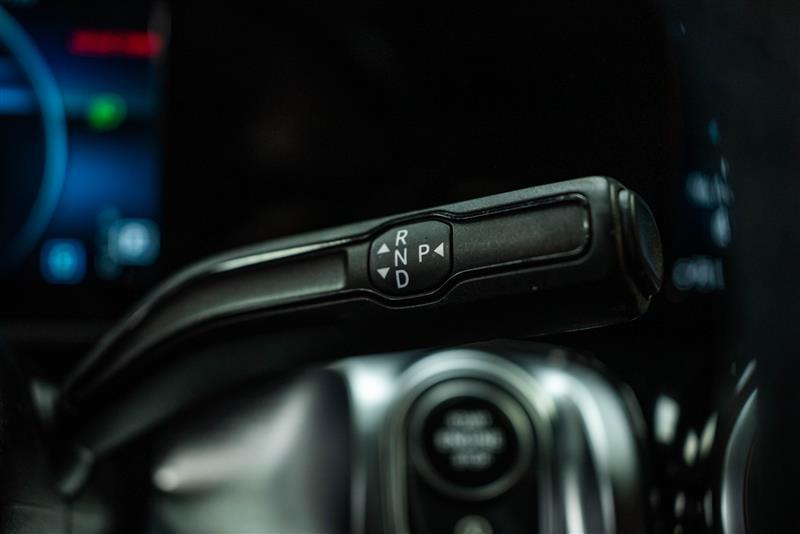 used 2021 Mercedes-Benz GLB 250 car, priced at $22,995