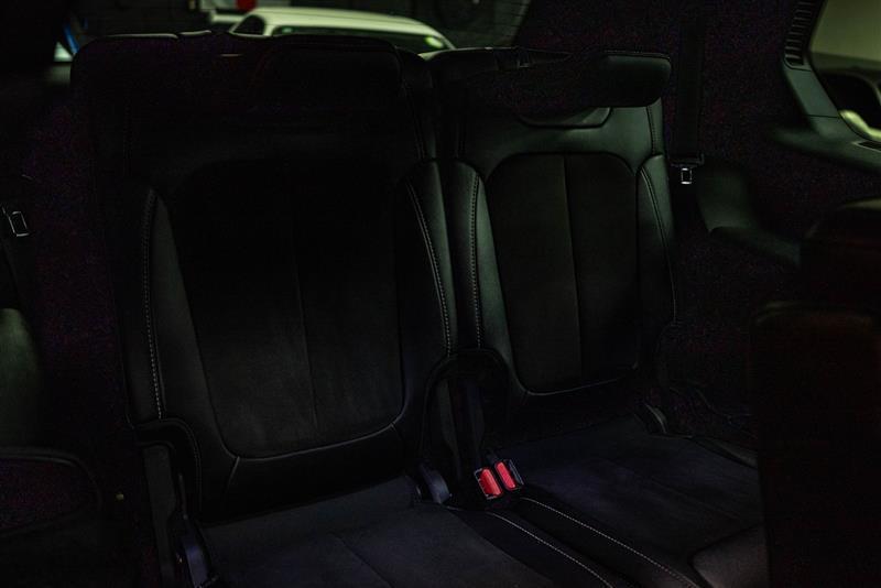 used 2024 Jeep Grand Cherokee L car, priced at $30,895