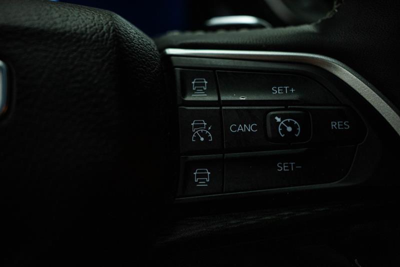 used 2024 Jeep Grand Cherokee L car, priced at $30,895