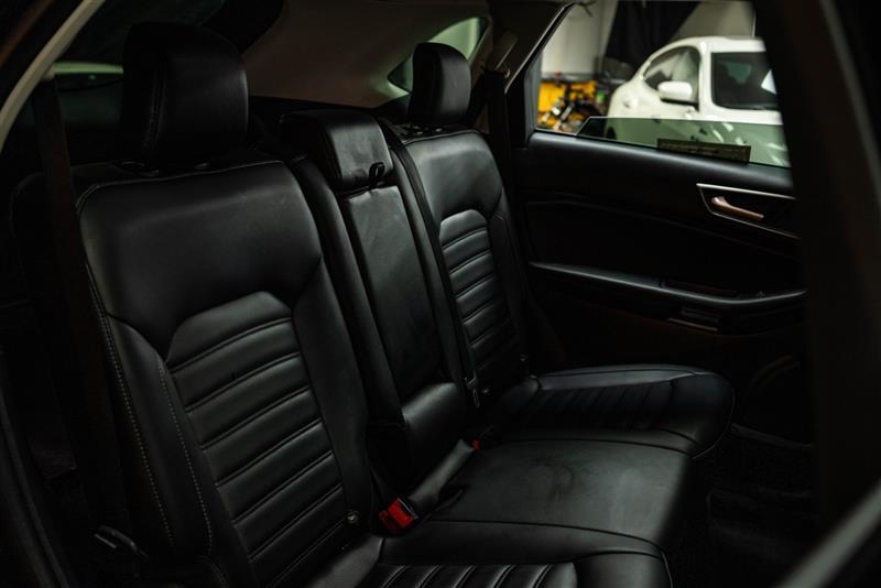 used 2024 Ford Edge car, priced at $24,995