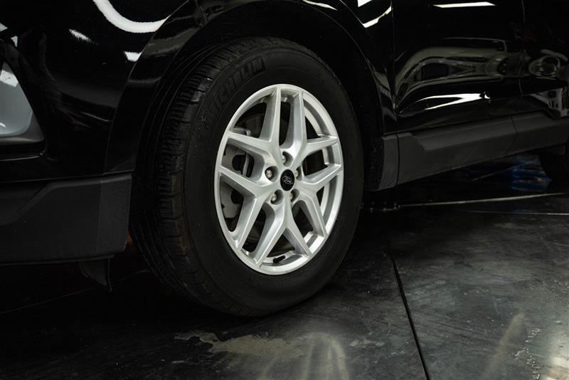 used 2024 Ford Edge car, priced at $24,995