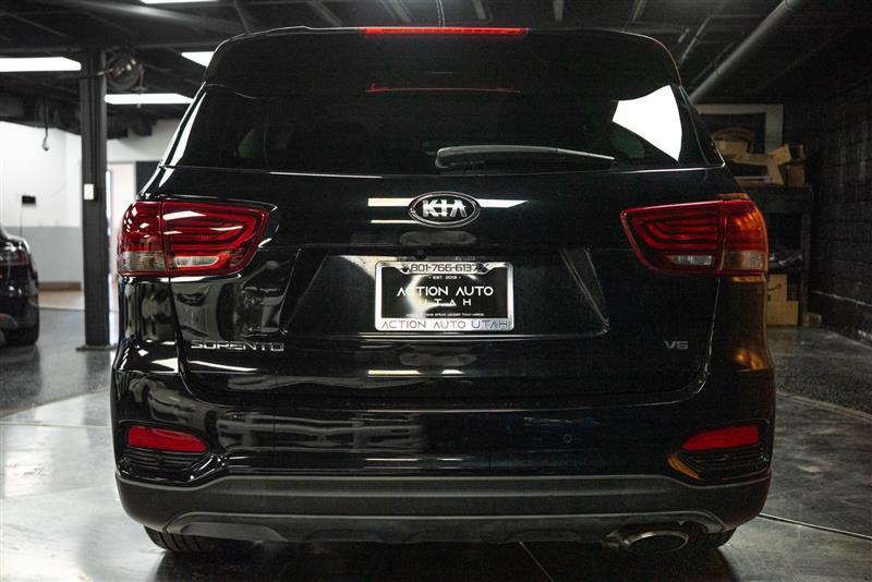 used 2019 Kia Sorento car, priced at $17,795