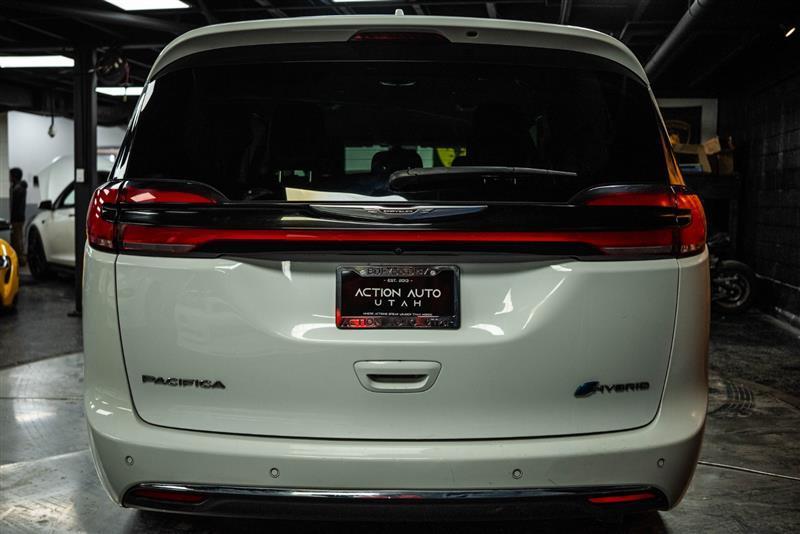 used 2022 Chrysler Pacifica Hybrid car, priced at $20,268