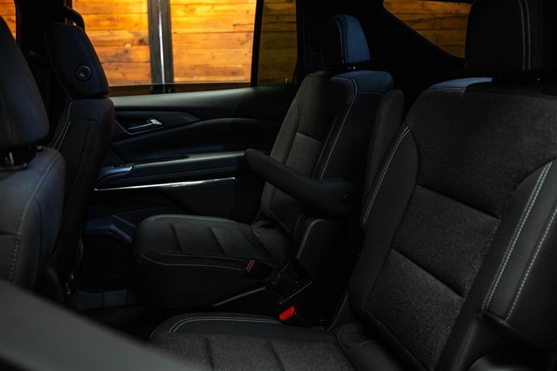 used 2025 Chevrolet Traverse car, priced at $37,995