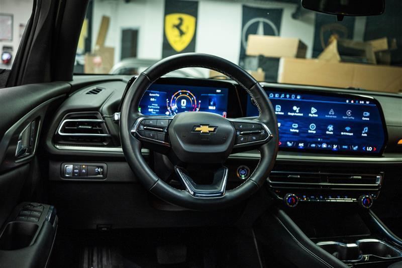 used 2025 Chevrolet Traverse car, priced at $37,995