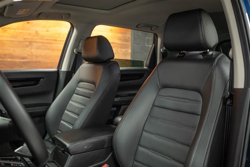 used 2025 Honda CR-V car, priced at $32,995