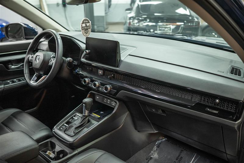 used 2025 Honda CR-V car, priced at $32,995