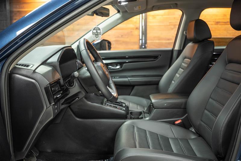 used 2025 Honda CR-V car, priced at $32,995