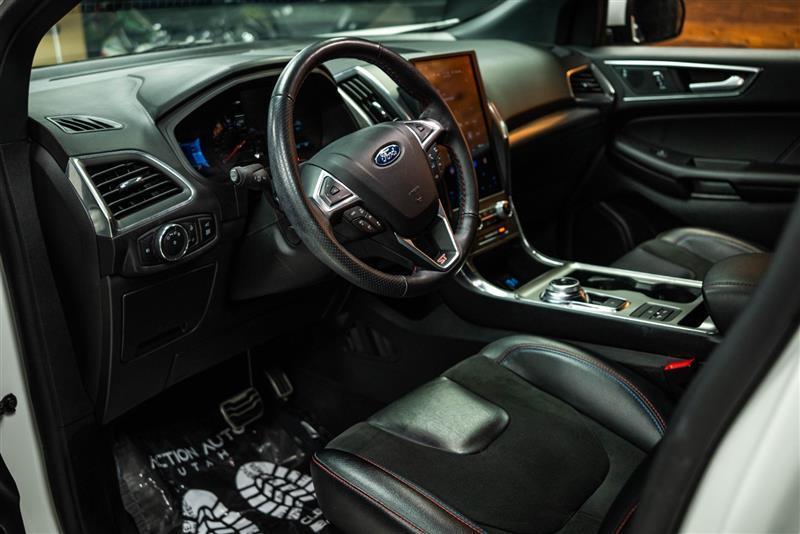 used 2024 Ford Edge car, priced at $36,995