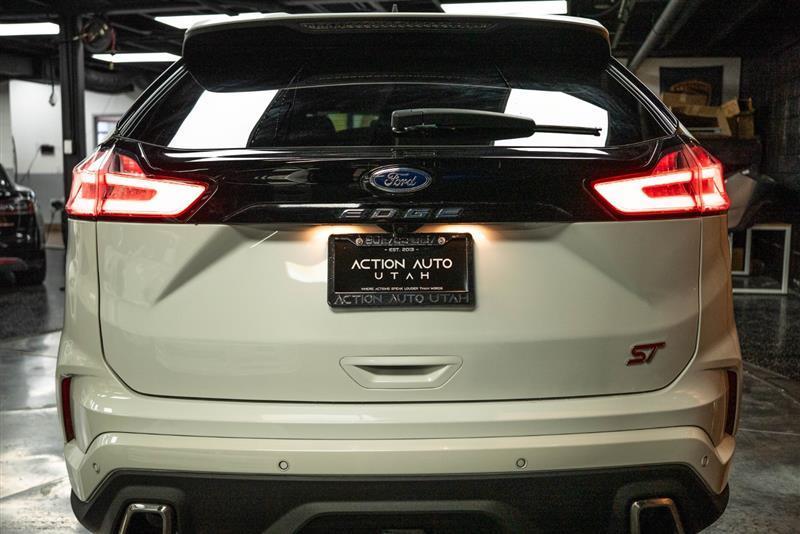 used 2024 Ford Edge car, priced at $36,995