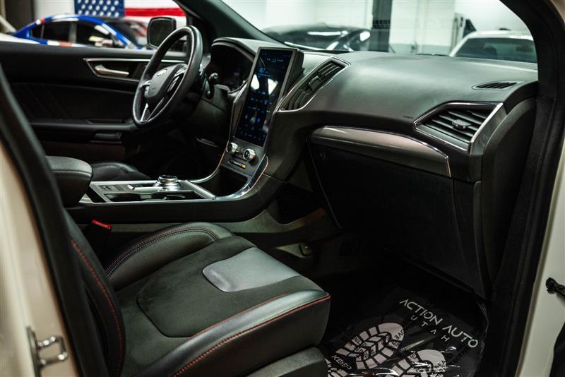 used 2024 Ford Edge car, priced at $36,995