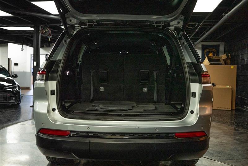 used 2024 Jeep Grand Cherokee L car, priced at $32,979