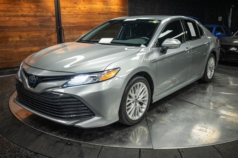 used 2020 Toyota Camry Hybrid car, priced at $26,995