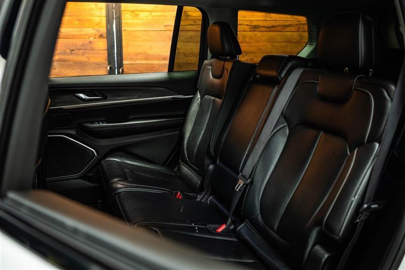used 2023 Jeep Grand Cherokee L car, priced at $28,595