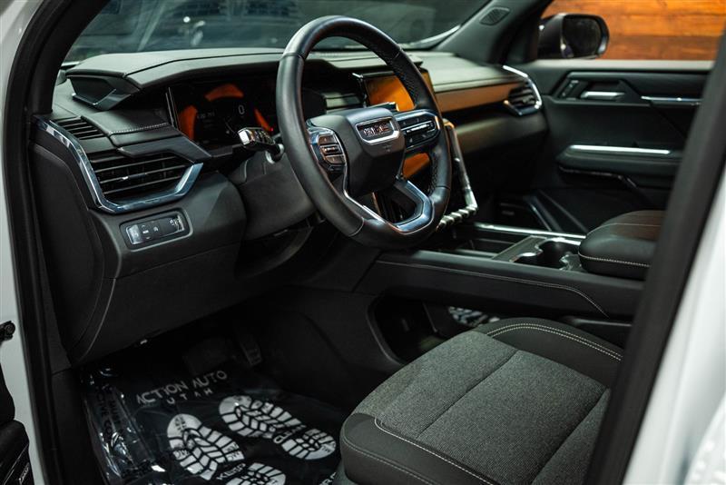 used 2025 GMC Acadia car, priced at $40,994