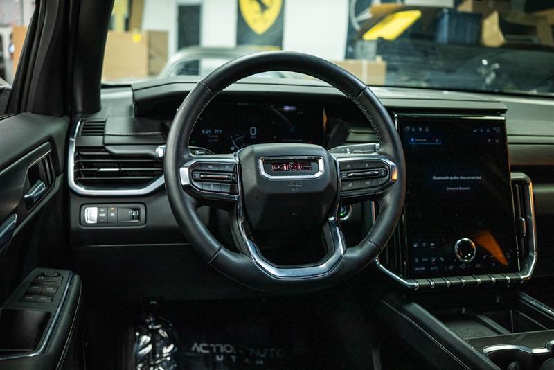 used 2025 GMC Acadia car, priced at $40,994