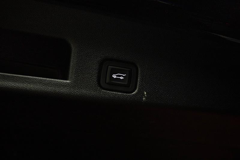 used 2024 GMC Acadia car, priced at $40,595