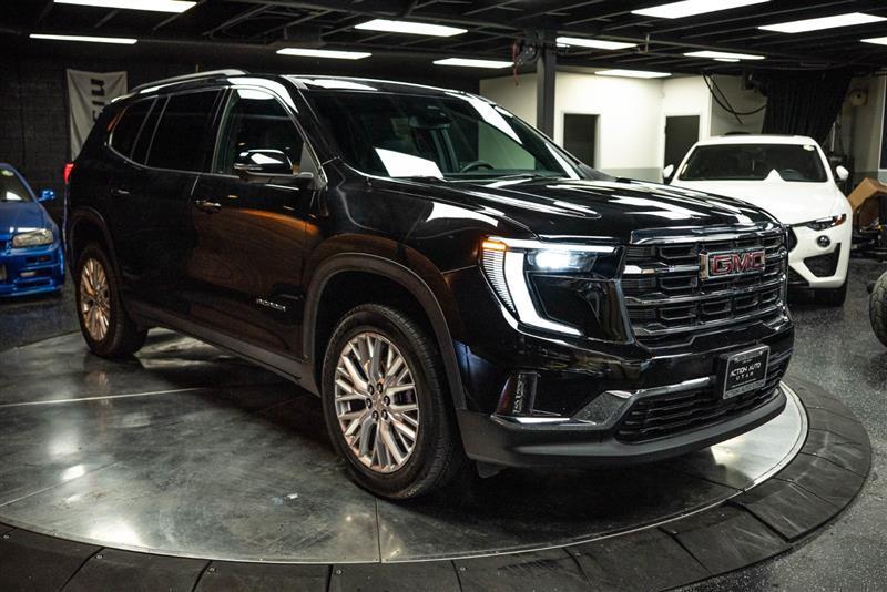 used 2024 GMC Acadia car, priced at $40,595