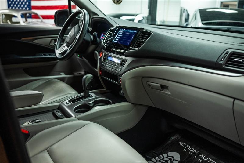 used 2019 Honda Pilot car, priced at $23,695