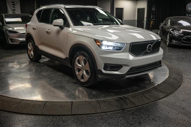 used 2022 Volvo XC40 car, priced at $23,295
