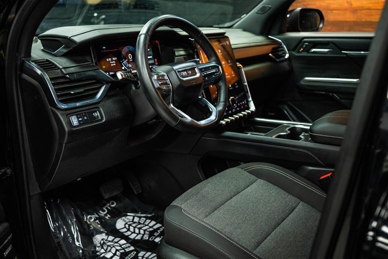 used 2025 GMC Acadia car, priced at $39,995