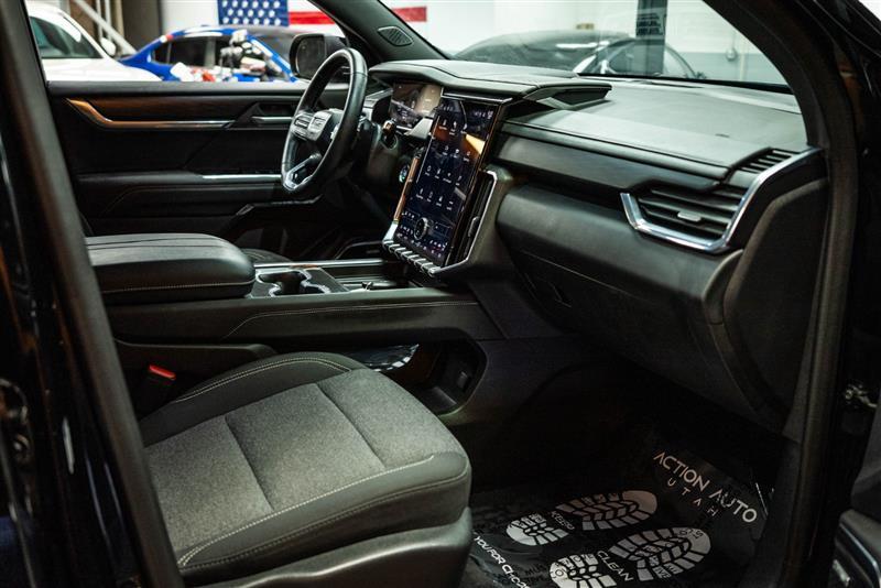 used 2025 GMC Acadia car, priced at $39,995