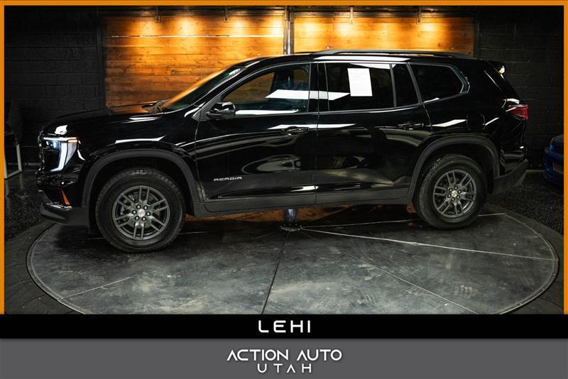 used 2025 GMC Acadia car, priced at $39,995