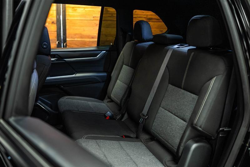 used 2025 GMC Acadia car, priced at $39,995