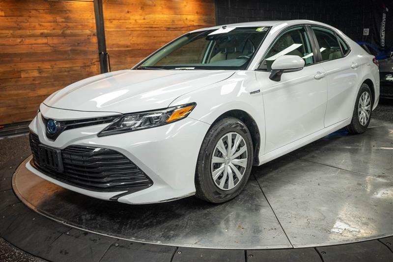 used 2019 Toyota Camry Hybrid car, priced at $21,595