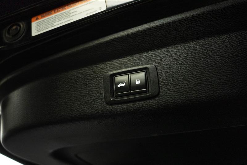 used 2023 Mitsubishi Outlander PHEV car, priced at $29,995