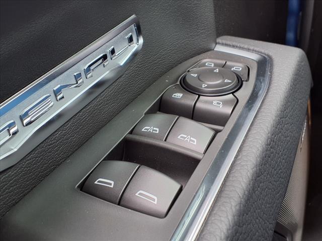 new 2025 GMC Sierra 1500 car, priced at $69,180