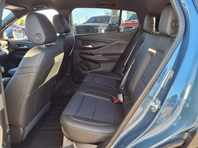 new 2025 Buick Envista car, priced at $28,250