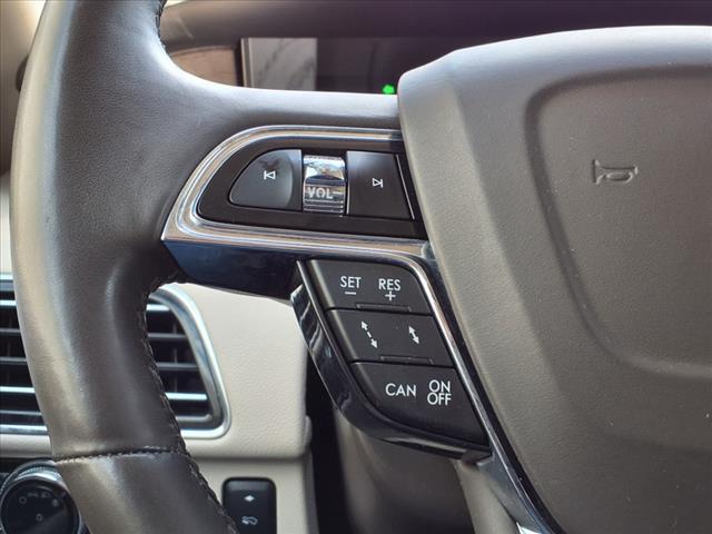 used 2021 Lincoln Navigator car, priced at $39,991