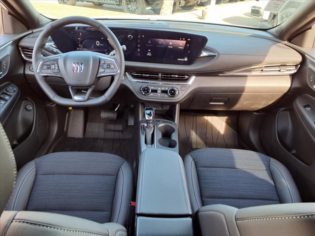 new 2025 Buick Envista car, priced at $27,655